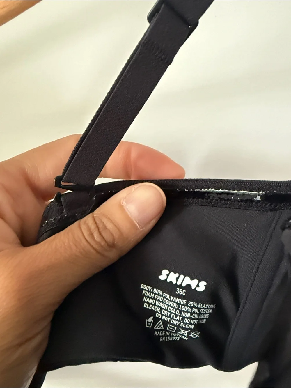 SKIMS Black Convertible Strapless Bra 36 C Onyx - Picture 3 of 4